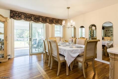 5 Pinewood Terrace Fairfield NJ 07004
