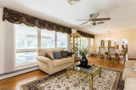 5 Pinewood Terrace Fairfield NJ 07004