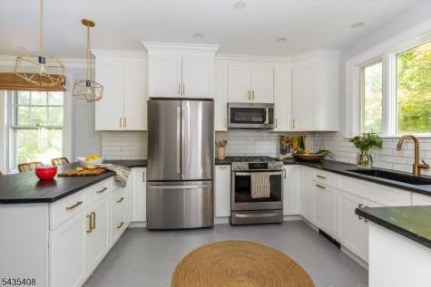 85 Hawthorne Avenue Glen Ridge Boro NJ 07028