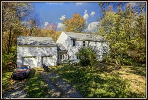3 Sleepy Hollow Road Hampton NJ 07860