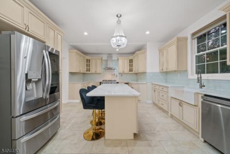 81 Fairmount Avenue Hackensack NJ 07601