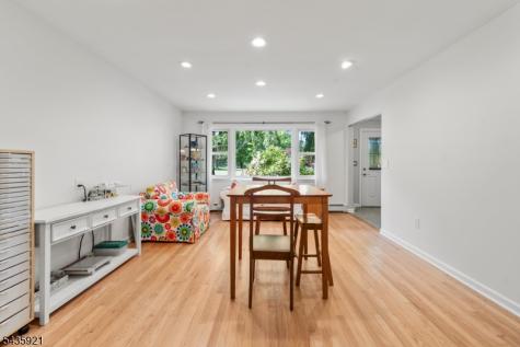 8 Garrett Drive Raritan NJ 08822