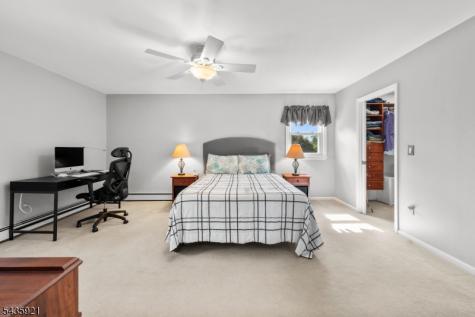 8 Garrett Drive Raritan NJ 08822
