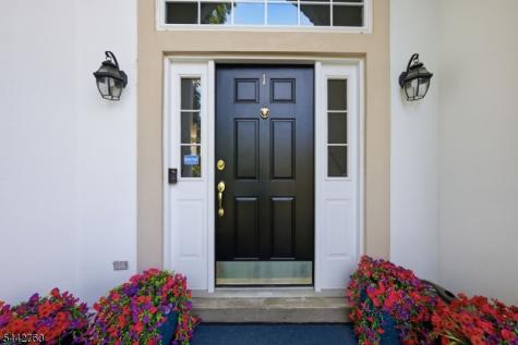 1 Rock Ledge Oakland NJ 07436