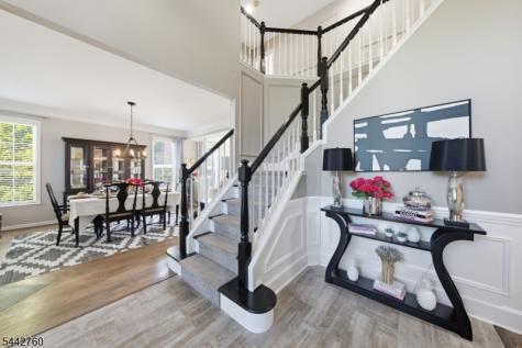 1 Rock Ledge Oakland NJ 07436
