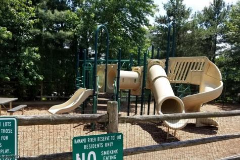 1 Rock Ledge Oakland NJ 07436