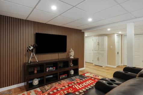 62 Guinard Drive Watchung NJ 07069