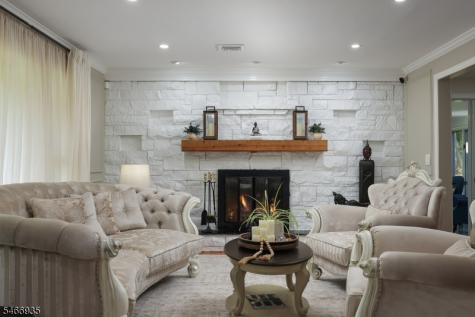 62 Guinard Drive Watchung NJ 07069