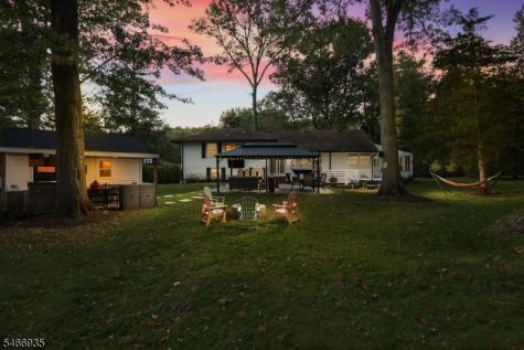 62 Guinard Drive Watchung NJ 07069