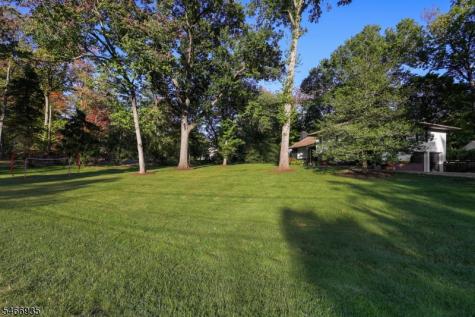 62 Guinard Drive Watchung NJ 07069