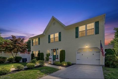 81 Hudson Avenue Ridgefield Park Village NJ 07660