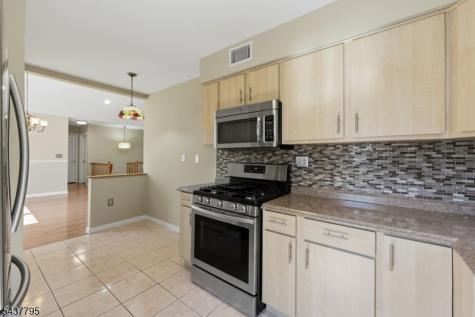 81 Hudson Avenue Ridgefield Park Village NJ 07660