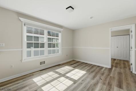 81 Hudson Avenue Ridgefield Park Village NJ 07660