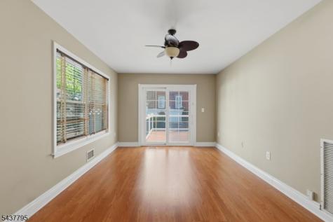 81 Hudson Avenue Ridgefield Park Village NJ 07660