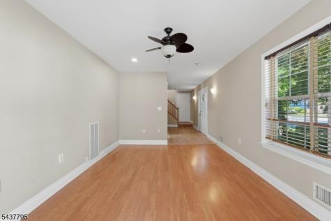 81 Hudson Avenue Ridgefield Park Village NJ 07660