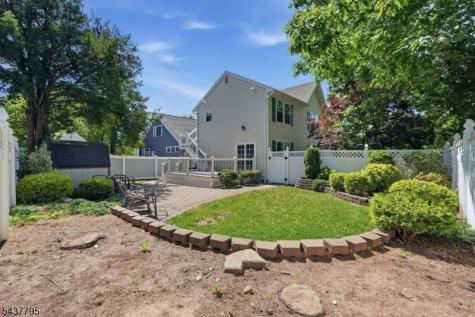 81 Hudson Avenue Ridgefield Park Village NJ 07660