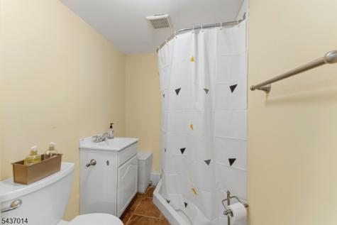 2246 Hobart Street Union NJ 07083