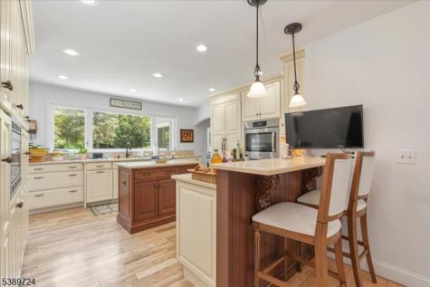 15 Wedgewood Drive Bernards NJ 07920