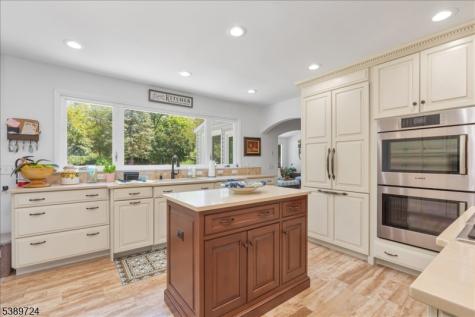 15 Wedgewood Drive Bernards NJ 07920