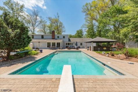 15 Wedgewood Drive Bernards NJ 07920