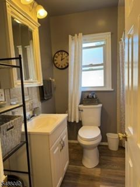 9 Woodside Place Newark NJ 07104