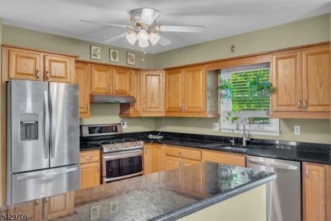 3 Wilton Avenue Middlesex NJ 08846