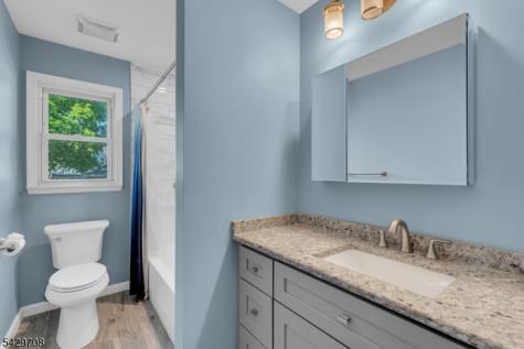 3 Wilton Avenue Middlesex NJ 08846