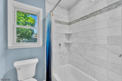 3 Wilton Avenue Middlesex NJ 08846