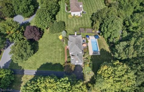 3 Old Farmstead Road Chester NJ 07930