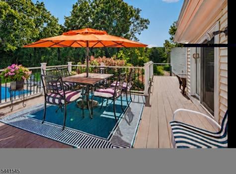 3 Old Farmstead Road Chester NJ 07930