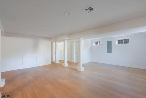 287 Orange Road Montclair NJ 07042