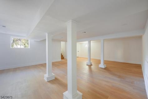 287 Orange Road Montclair NJ 07042