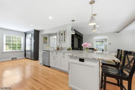 62 Fells Road Verona NJ 07044