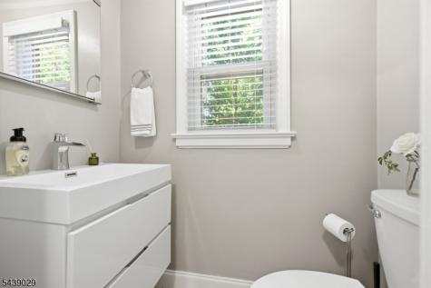 62 Fells Road Verona NJ 07044