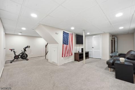 62 Fells Road Verona NJ 07044