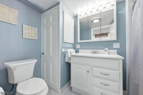 62 Fells Road Verona NJ 07044