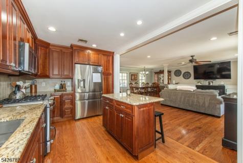 116 Big Piece Road Fairfield NJ 07004