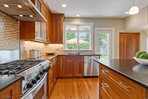 54 Aubrey Road Montclair NJ 07043