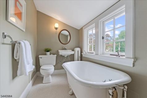 54 Aubrey Road Montclair NJ 07043