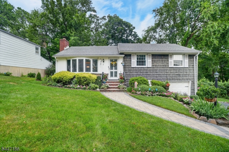 72 Lyons Place Springfield NJ 07081