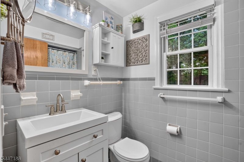 72 Lyons Place Springfield NJ 07081