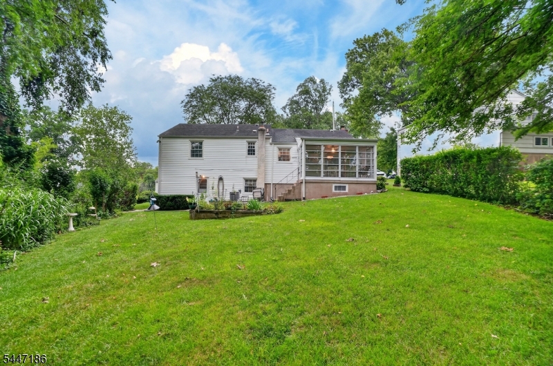 72 Lyons Place Springfield NJ 07081