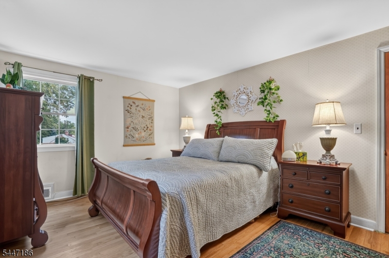 72 Lyons Place Springfield NJ 07081
