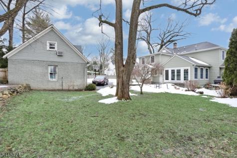 215 Hill Street Midland Park NJ 07432