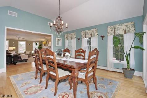 215 Hill Street Midland Park NJ 07432