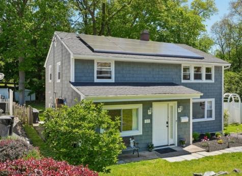 21 Howard Place Waldwick NJ 07463