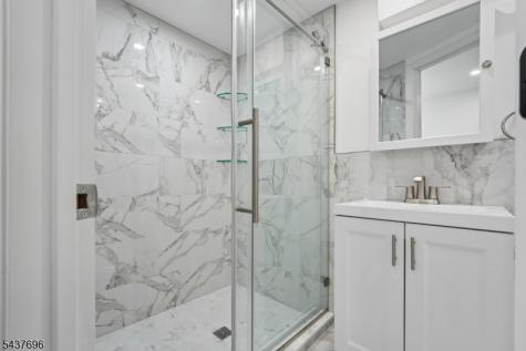 21 Howard Place Waldwick NJ 07463