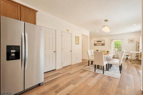158 Woodland Avenue Ewing NJ 08638