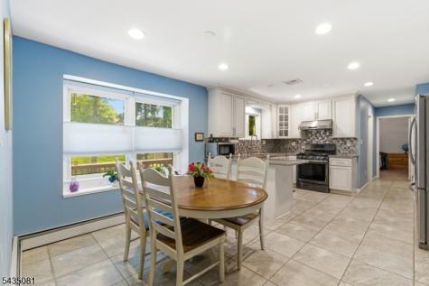 10 Dickens Court Morris NJ 07960