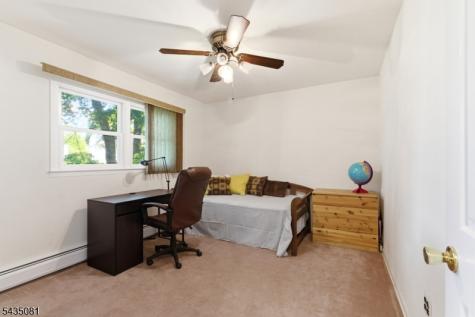 10 Dickens Court Morris NJ 07960